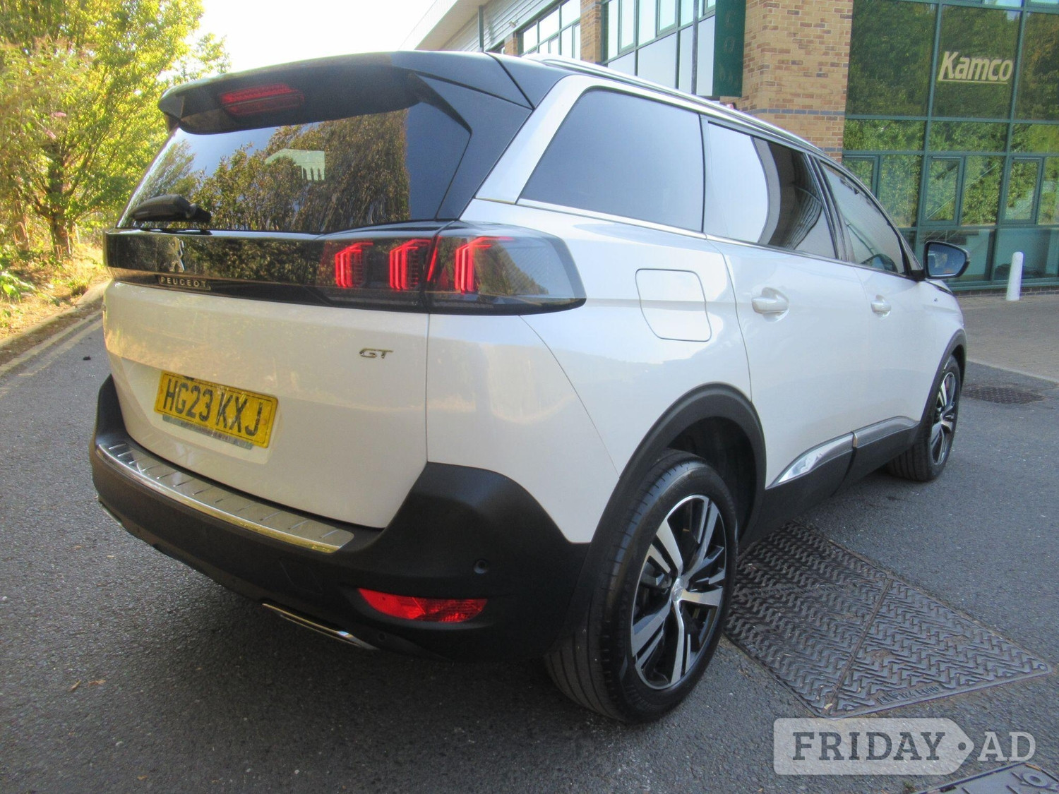 [ berth ]Peugeot 5008