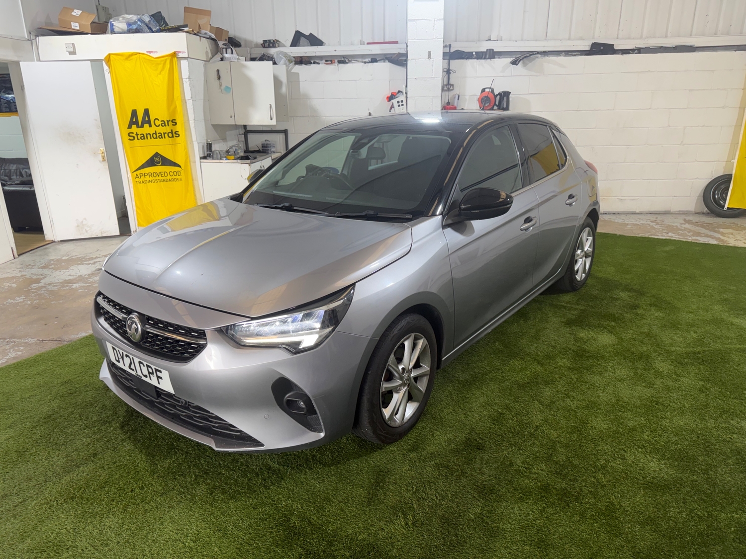 [ berth ]Vauxhall Corsa