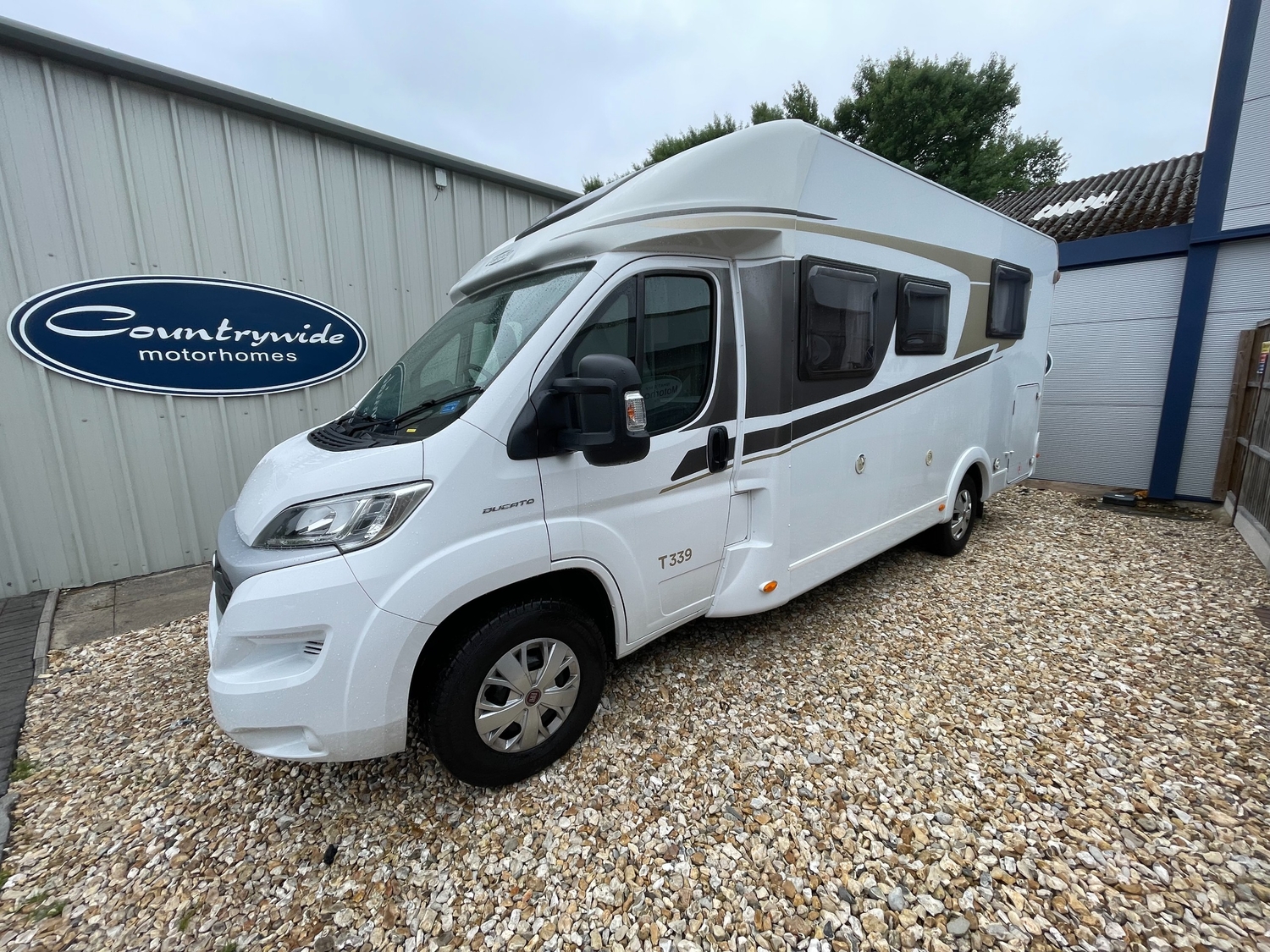 Hymer Carado Poole