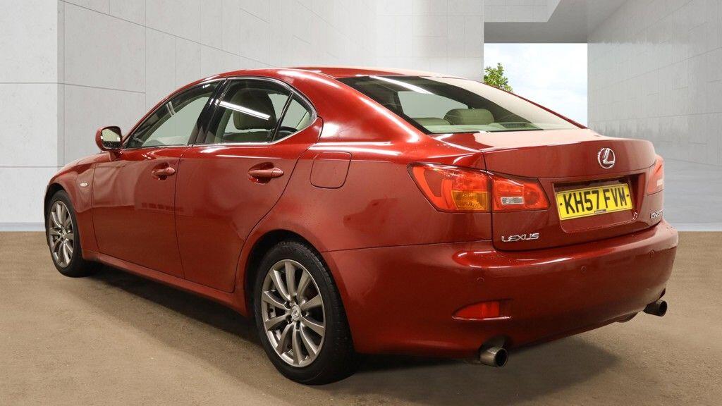 [ berth ]Lexus IS