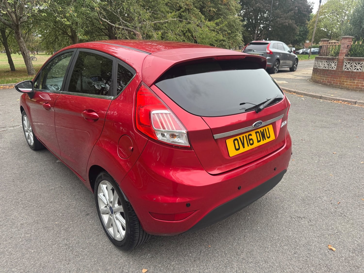 Ford Fiesta 2016 - Cars