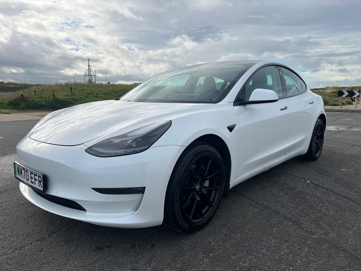 [ berth ]Tesla Model 3