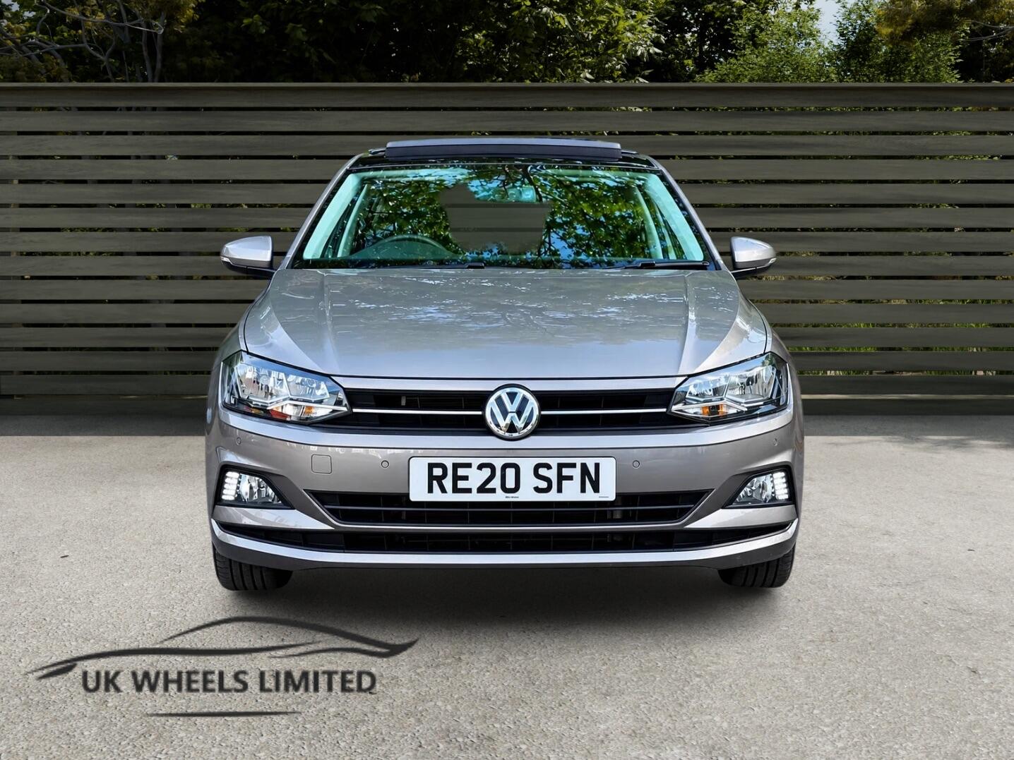 [ berth ]Volkswagen Polo