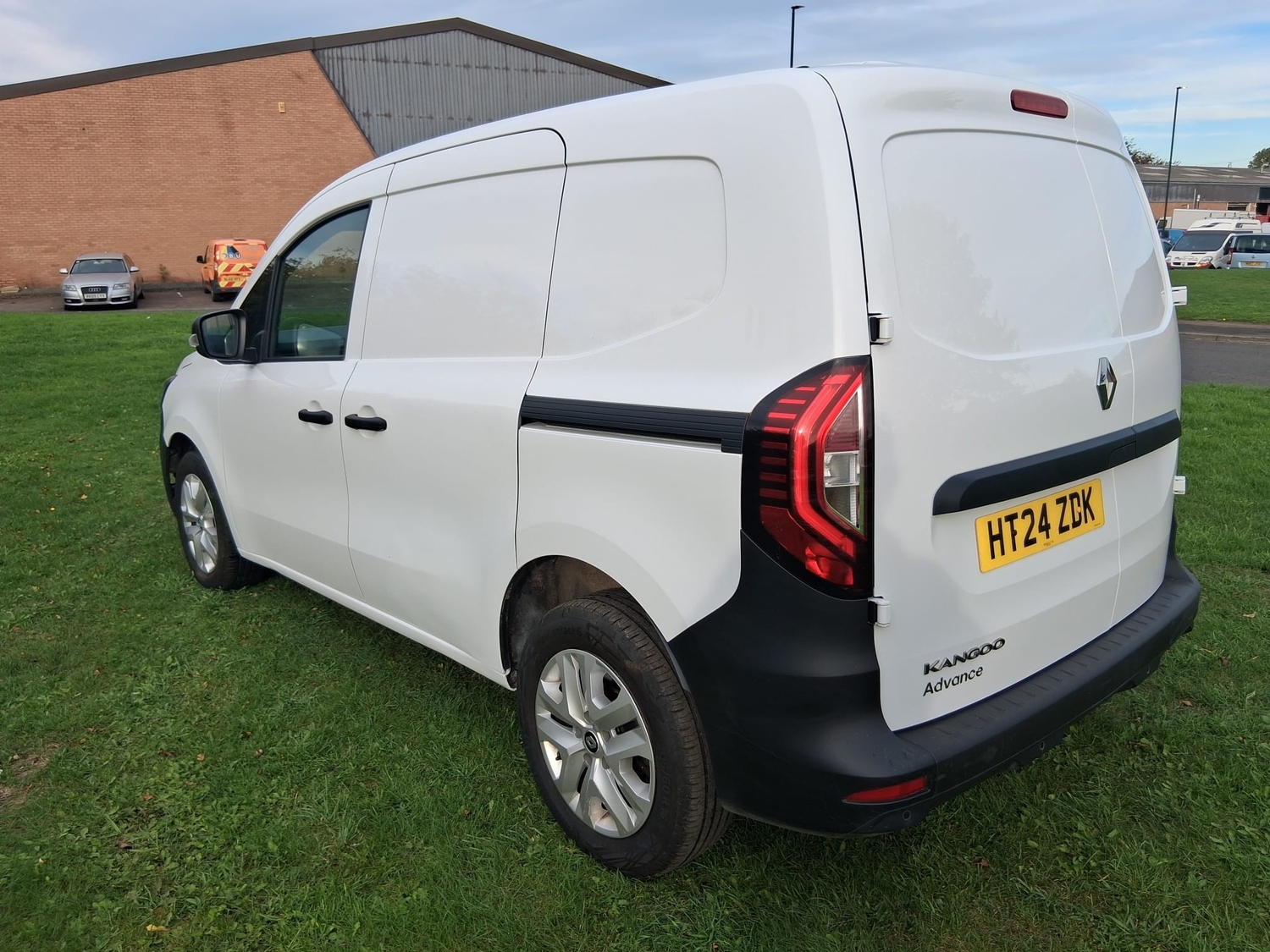 [ berth ]Renault Kangoo