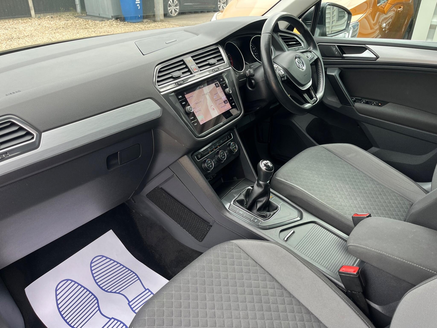 Volkswagen Tiguan 2018 - Cars in Farnham