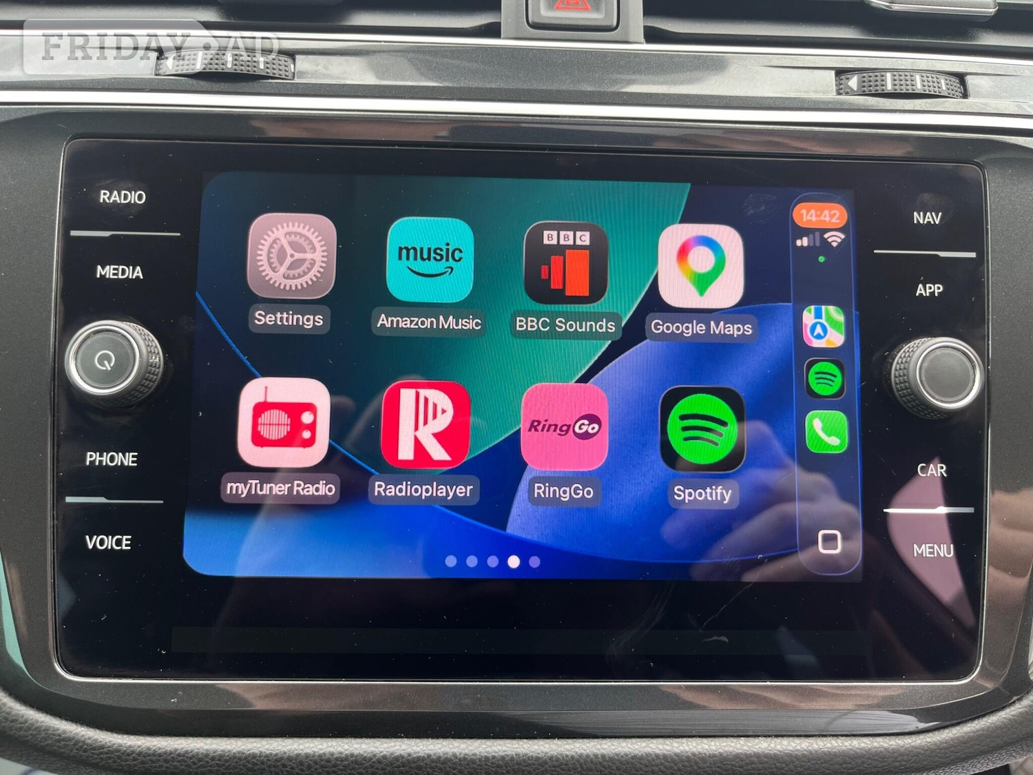 Volkswagen Tiguan 2018 - Cars