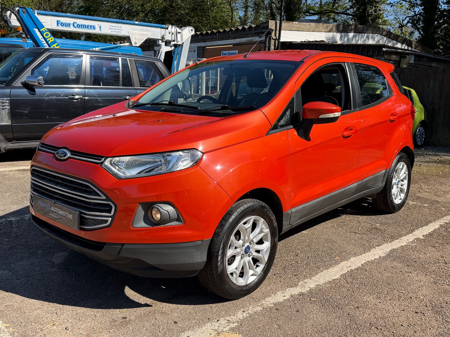 [ berth ]Ford Ecosport