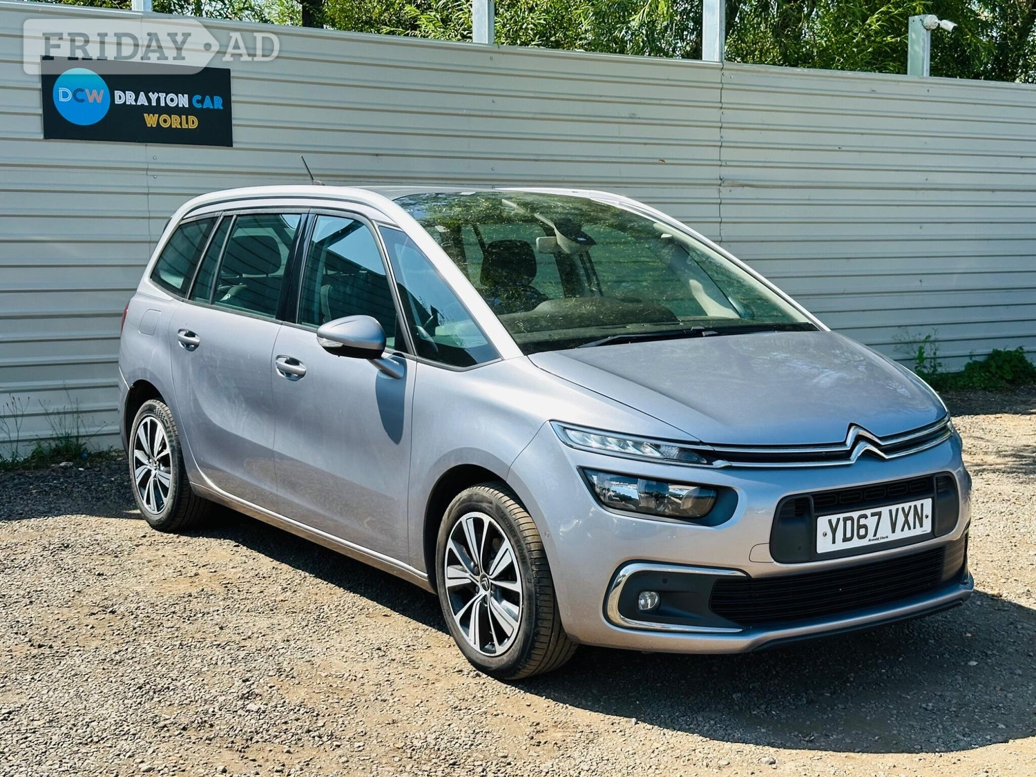 Citroen Grand C4 Picasso 2017 - Cars in Hillingdon