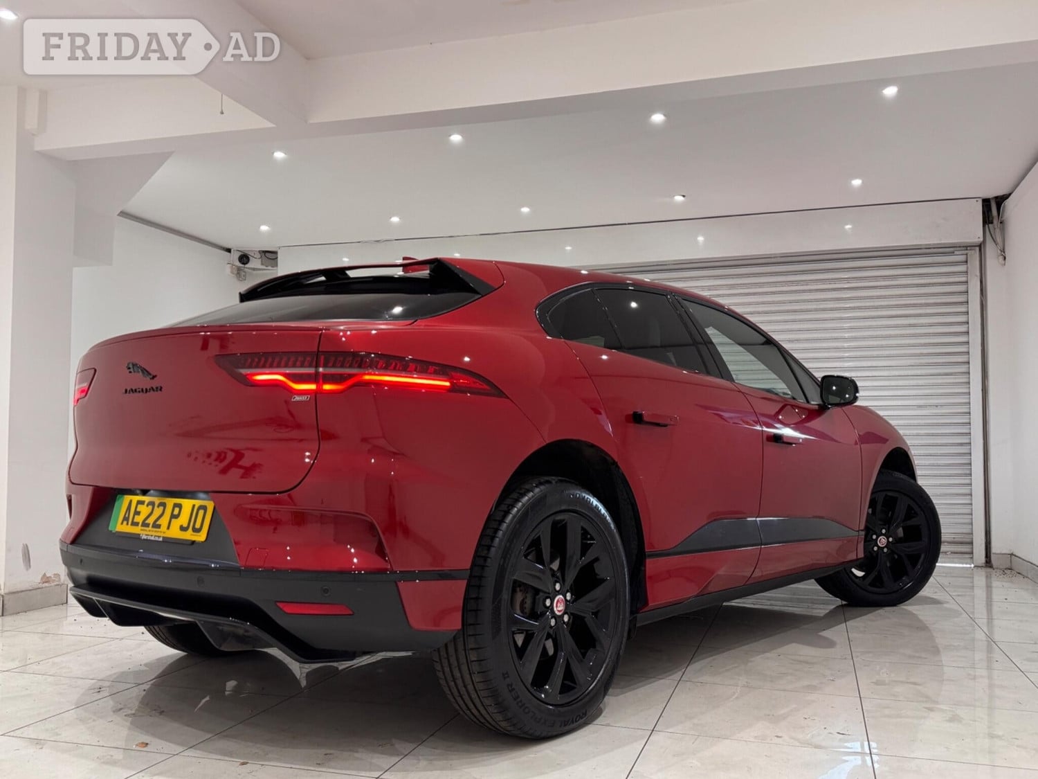 [ berth ]Jaguar I-Pace