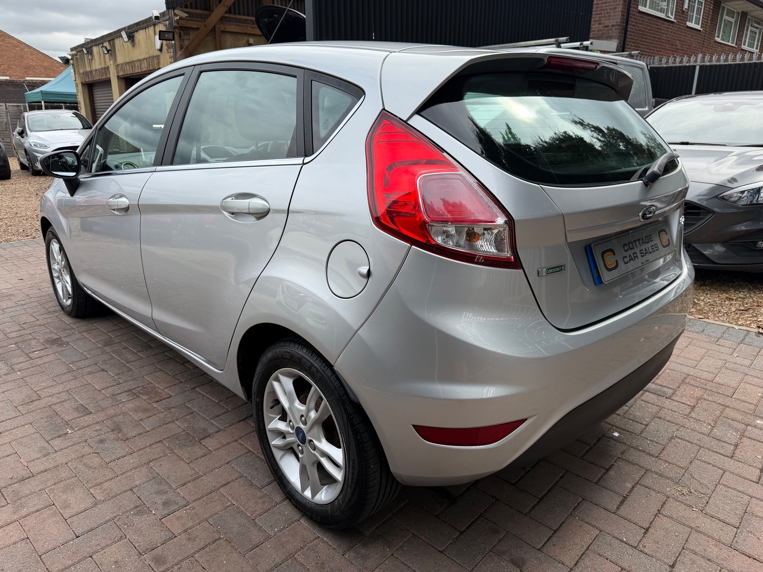 Ford Fiesta 2014 - Cars