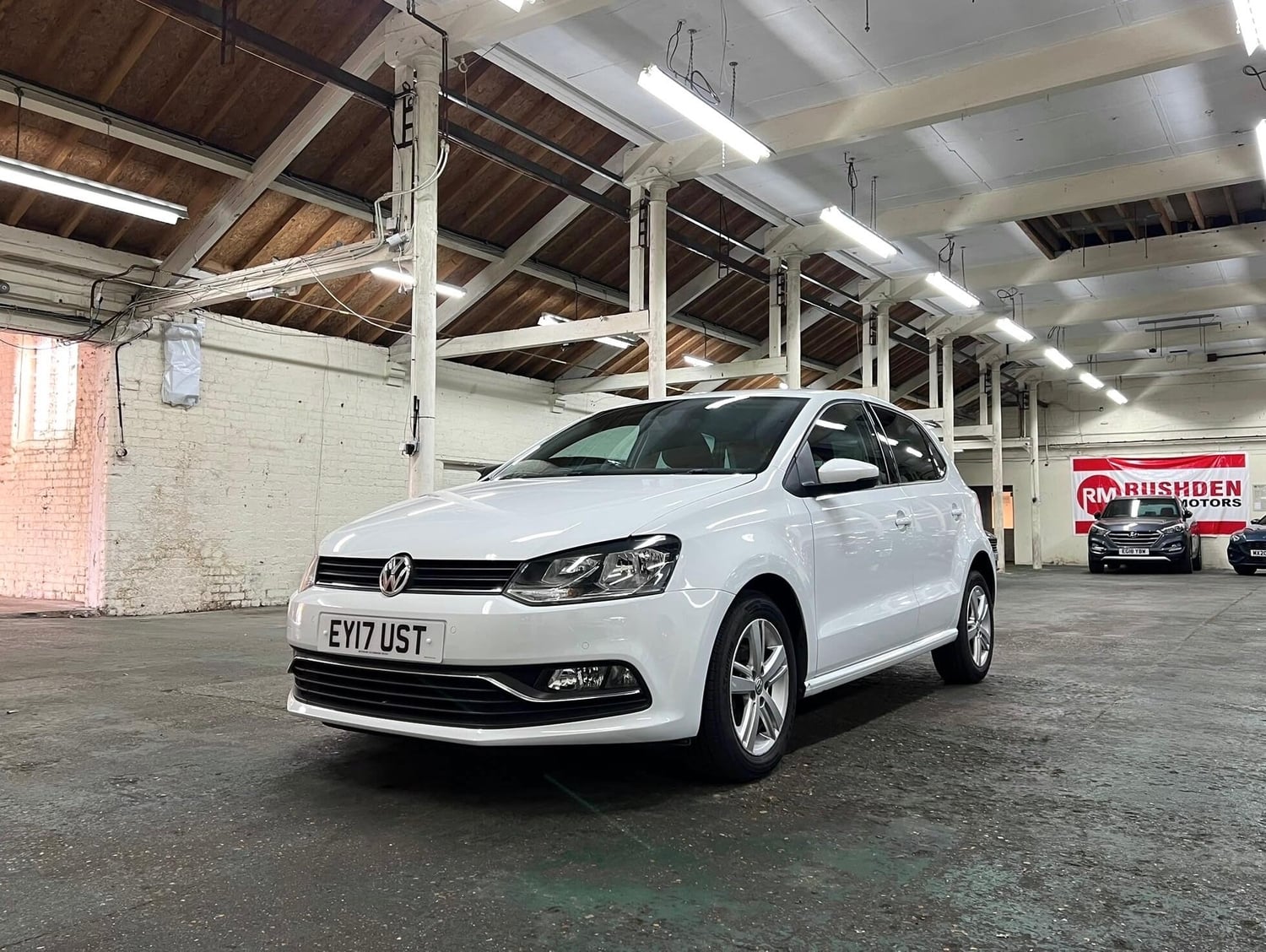 Volkswagen Polo 2017 - Cars in Rushden