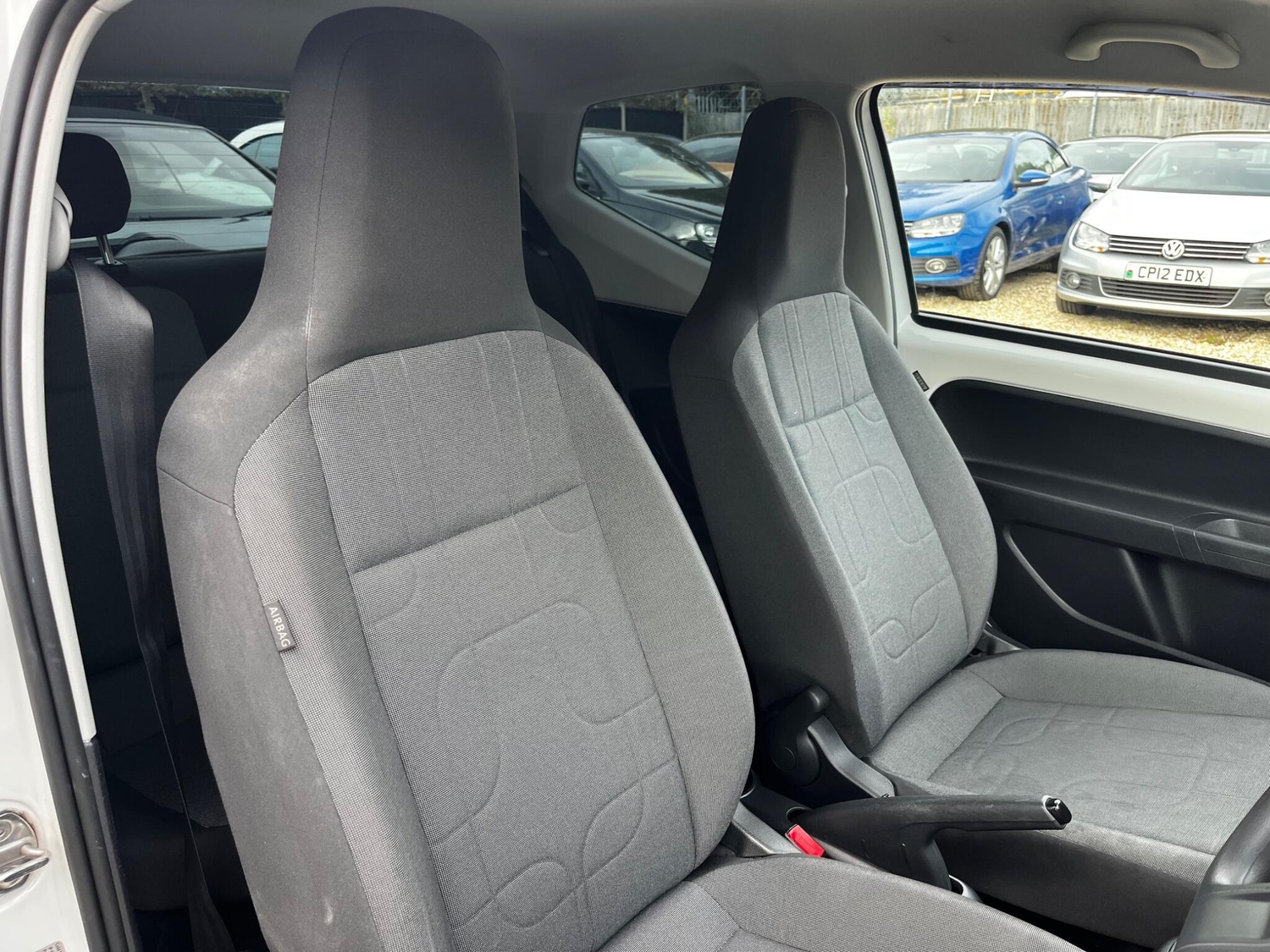 [ berth ]Volkswagen Up