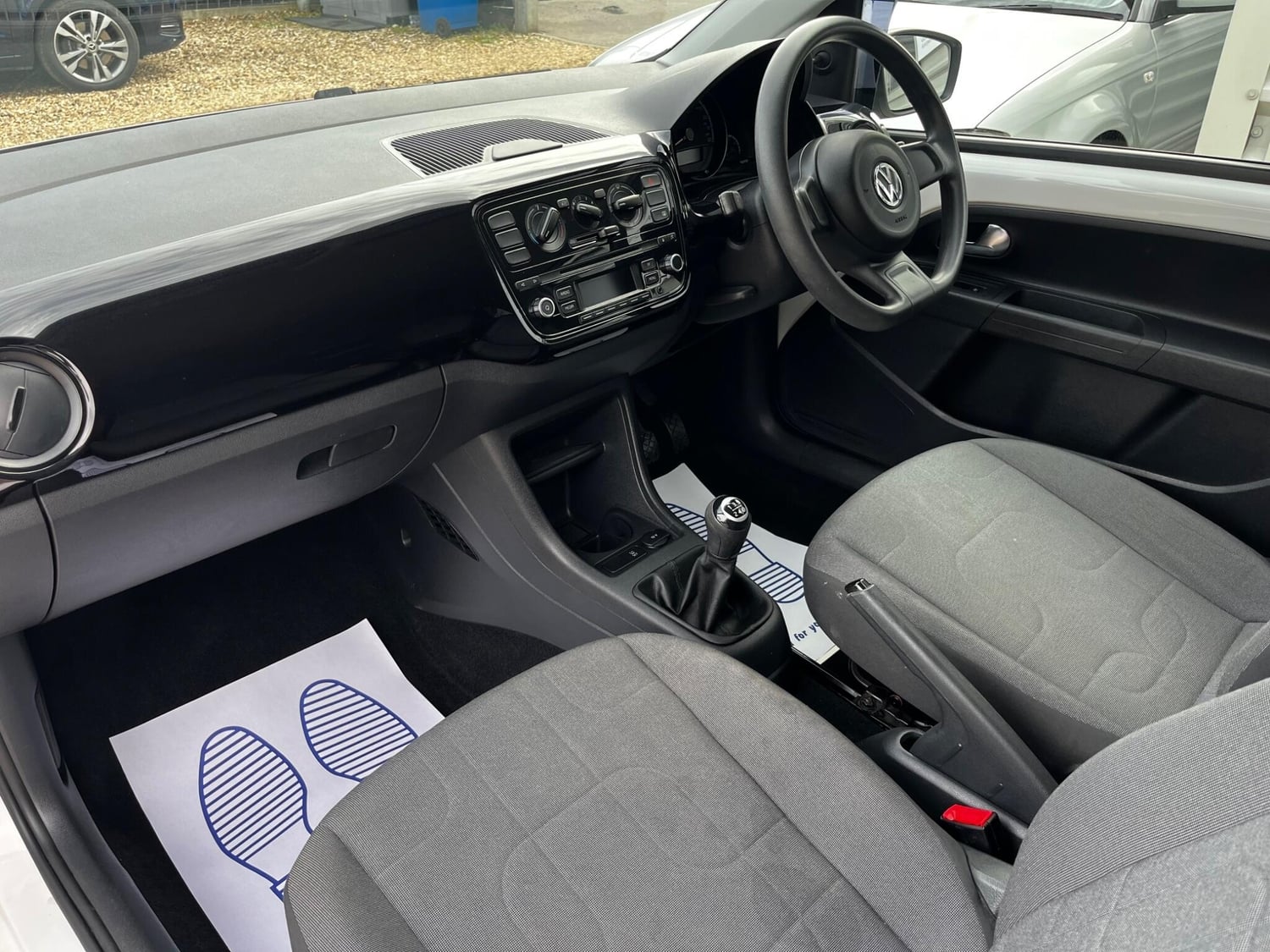 Volkswagen UP! 2014 - Cars in Farnham