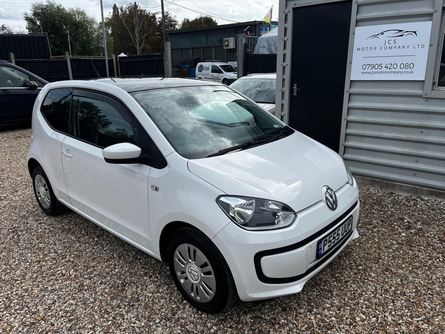 Volkswagen UP! 2014 - Cars