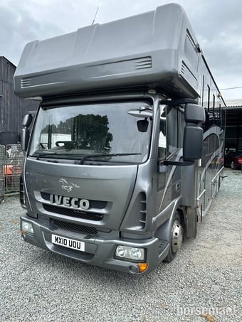 Prestige coach builders  2010 Iveco eurcargo 75e16  Iveco Horsebox