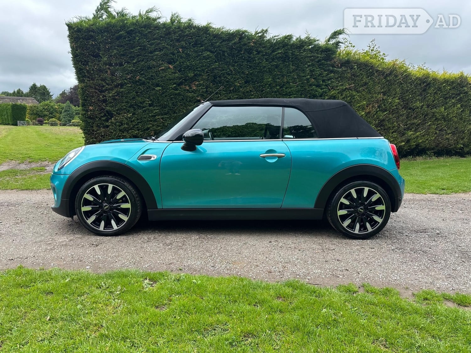 Mini Convertible 2019 - Cars