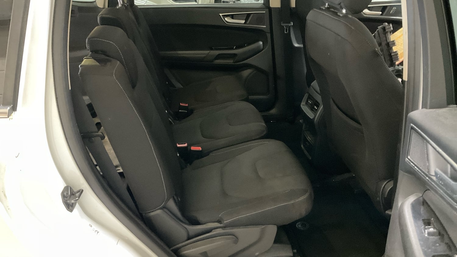[ berth ]Ford S-Max