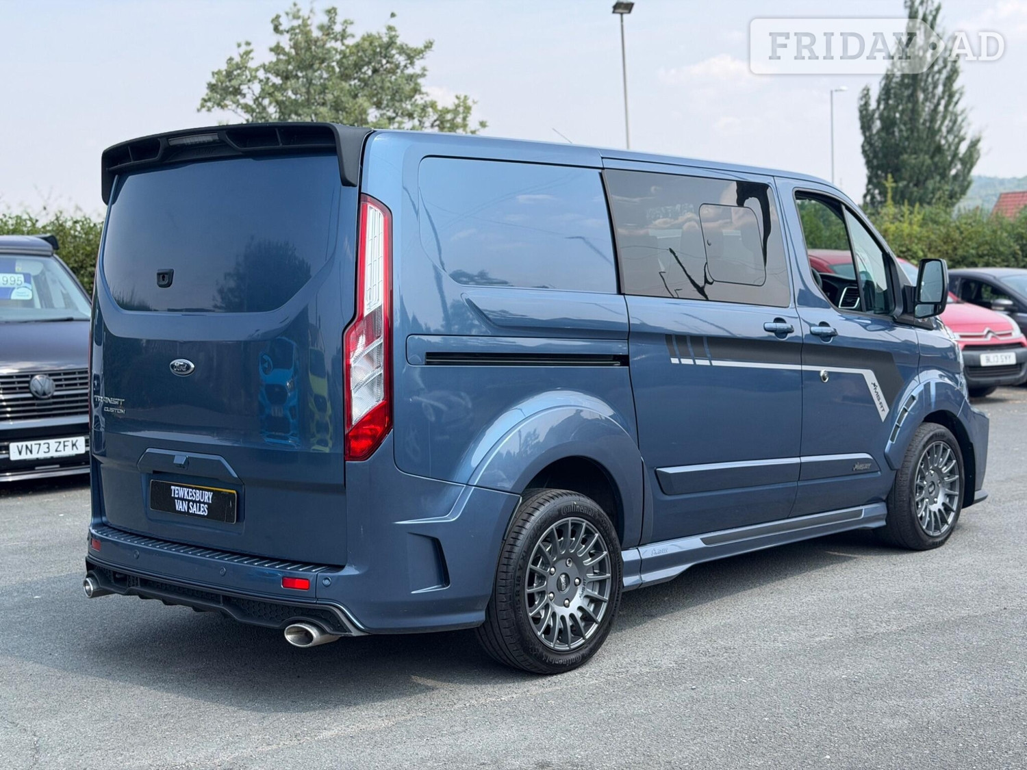 [ berth ]Ford Transit Custom