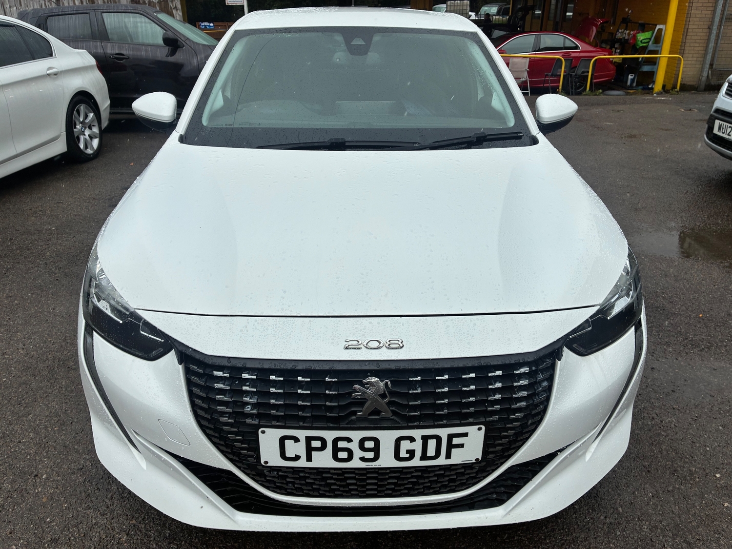 Peugeot 208 Hengoed