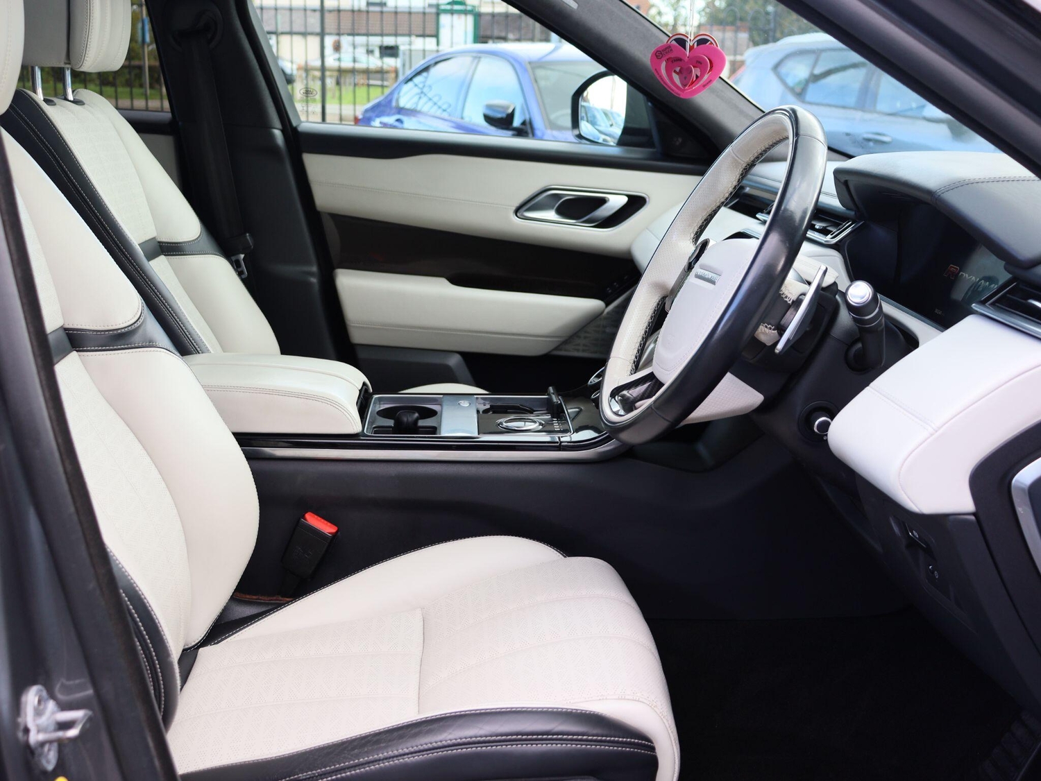 Land Rover Range Rover Velar Coalville