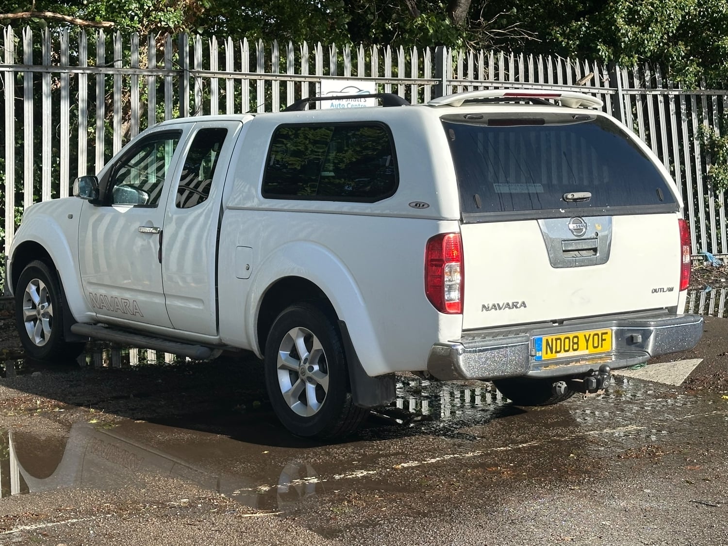 Nissan Navara 2008 - Cars in Cardiff