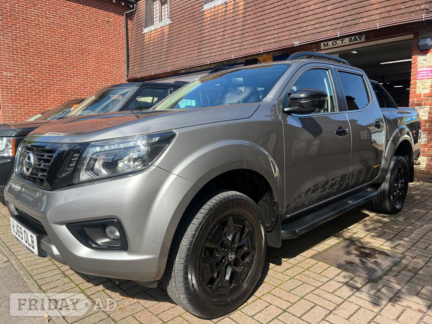 Nissan Navara 2019 - Vans & Commercial Vehicles