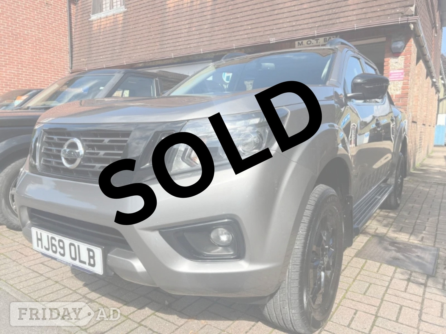 Nissan Navara 2019 in Rowland's Castle
