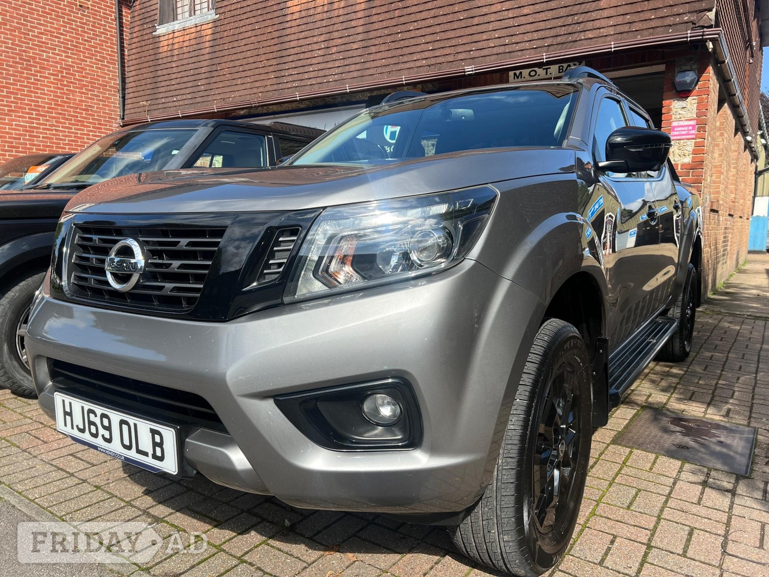 Nissan Navara Rowland's Castle