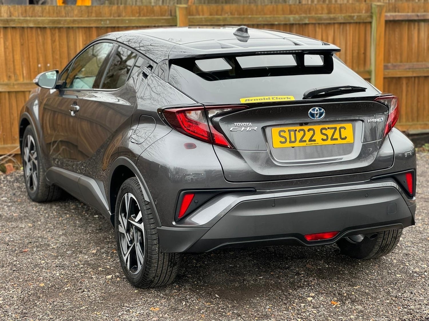 Toyota C-HR 2022 - Cars in St. Albans