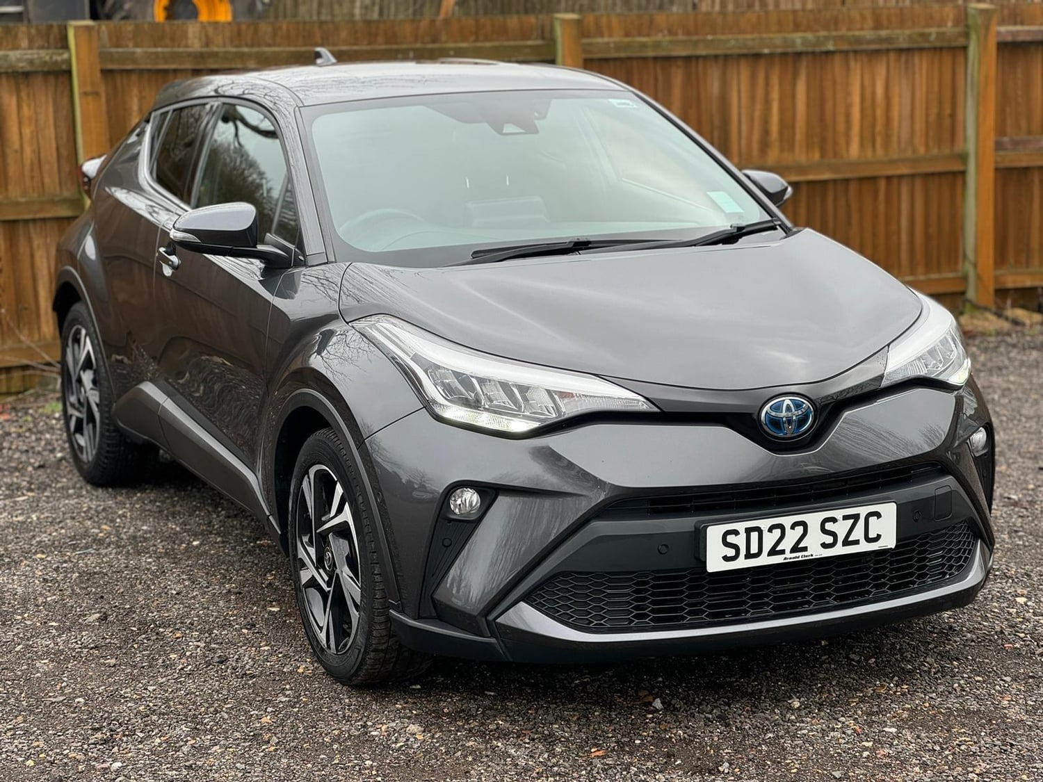 Toyota C-HR 2022 - Cars
