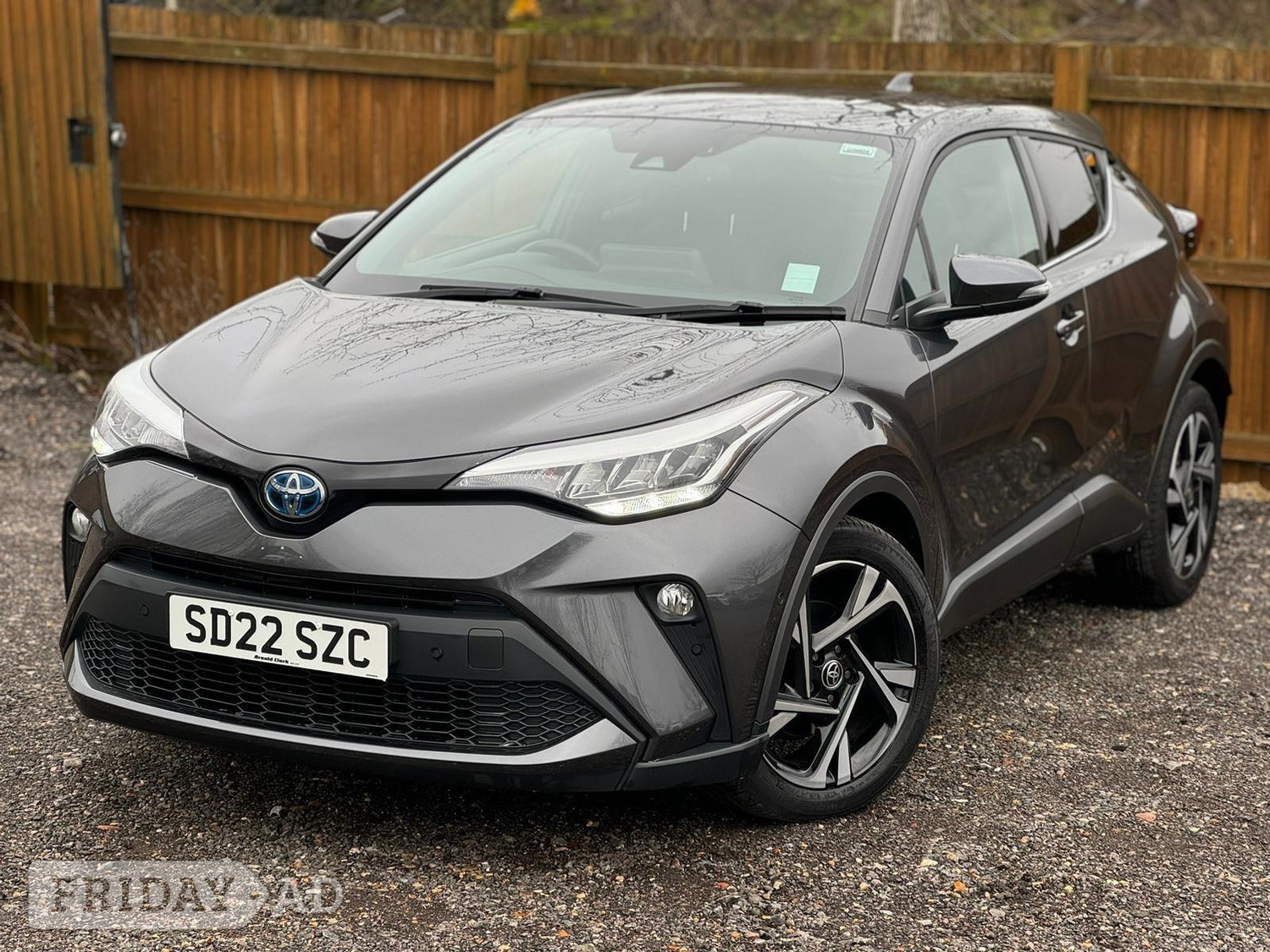 [ berth ]Toyota C-HR