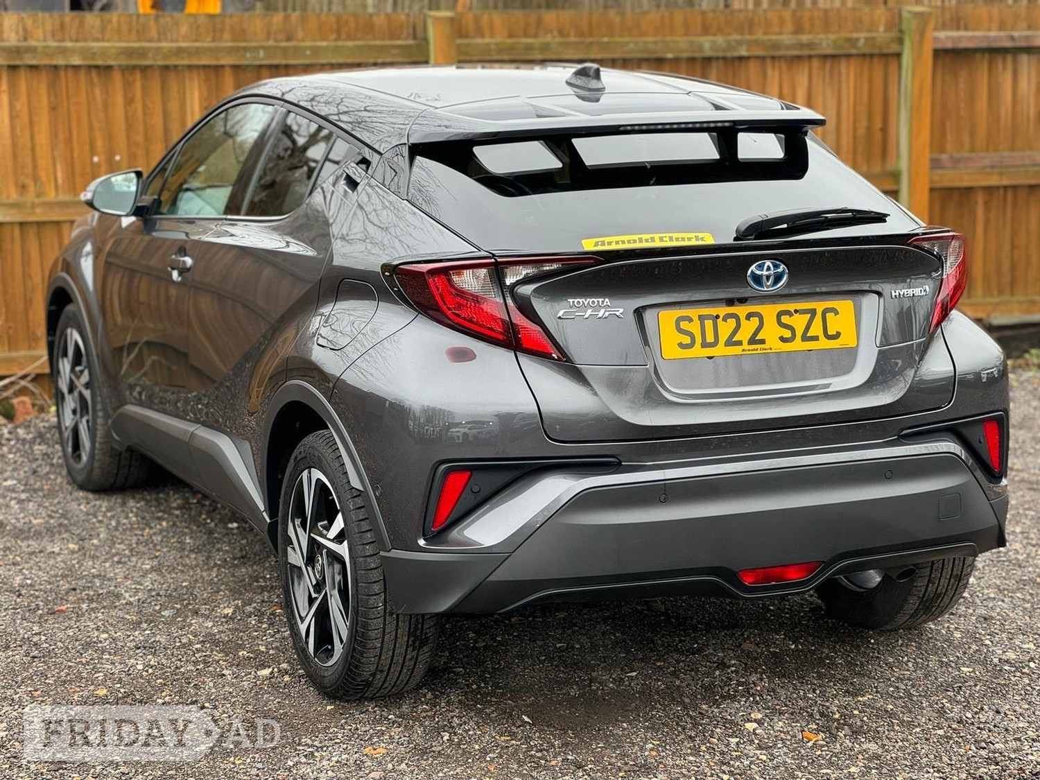 Toyota C-HR 2022 - Cars in St. Albans