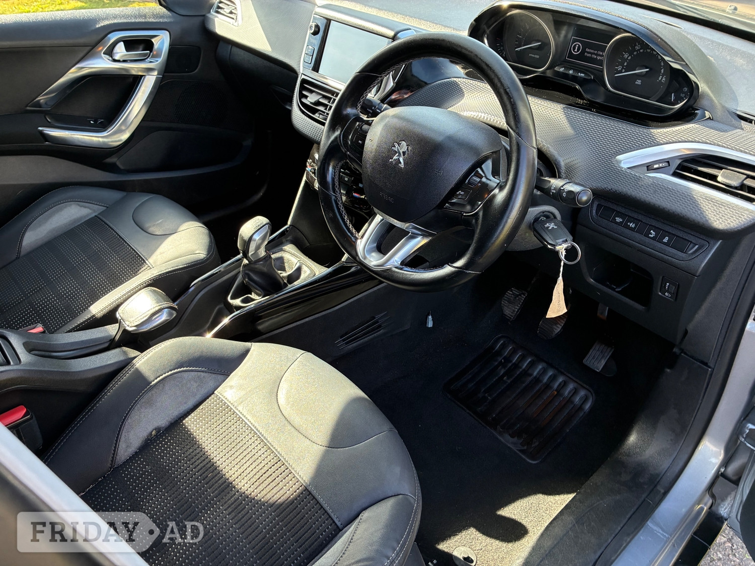 Peugeot 2008 2016 - Cars