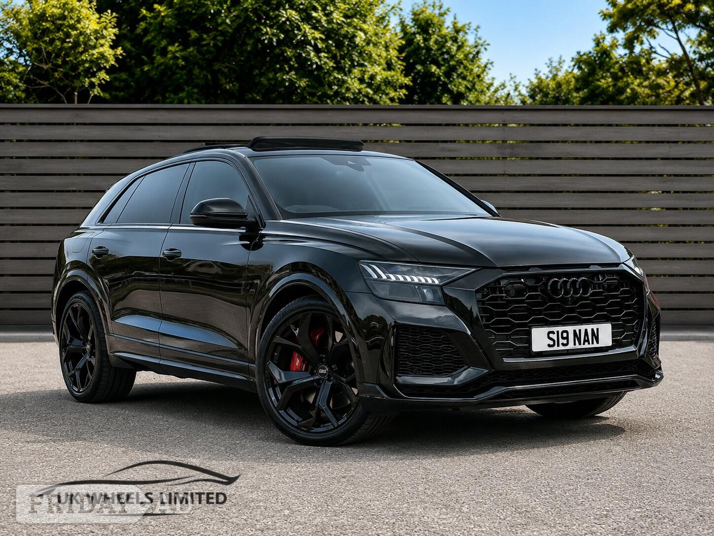 Audi RS Q8 2020 in Barnet