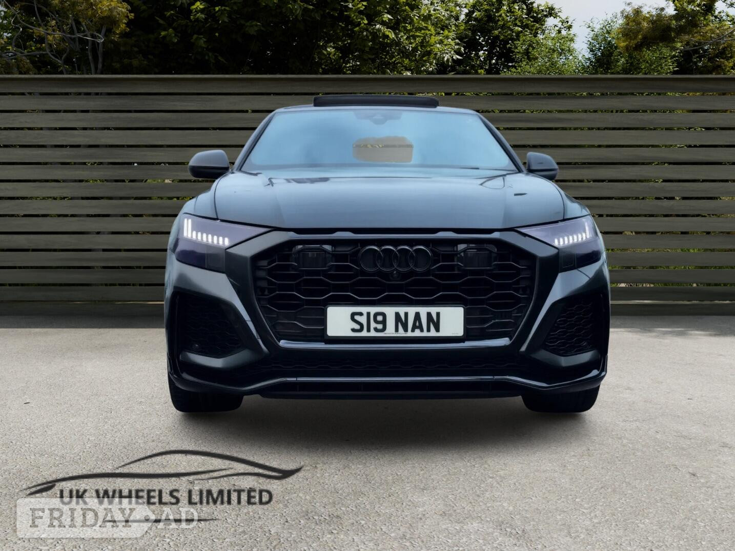[ berth ]Audi RS Q8