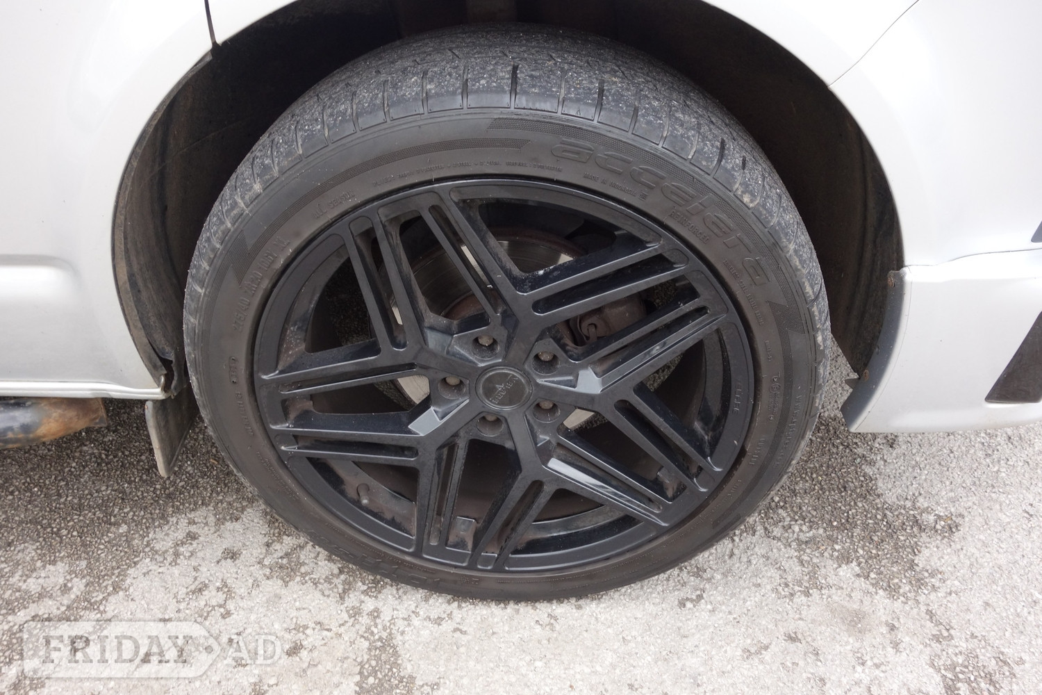 Volkswagen Transporter 2017 - Cars in Rugeley