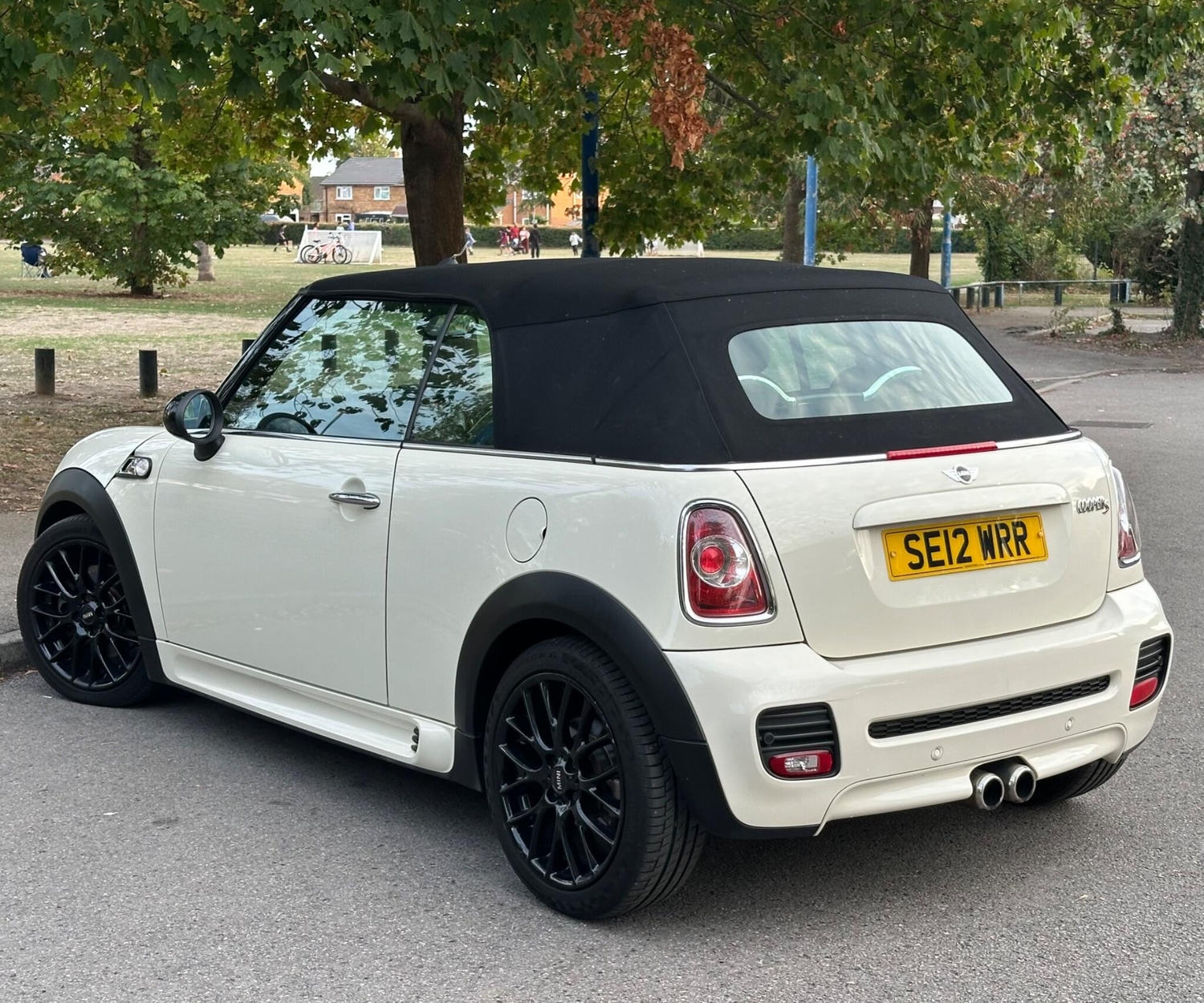 Mini Convertible 2012 - Cars