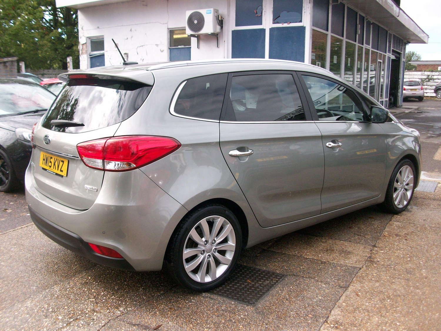 Kia Carens 2015 - Cars in Eastleigh