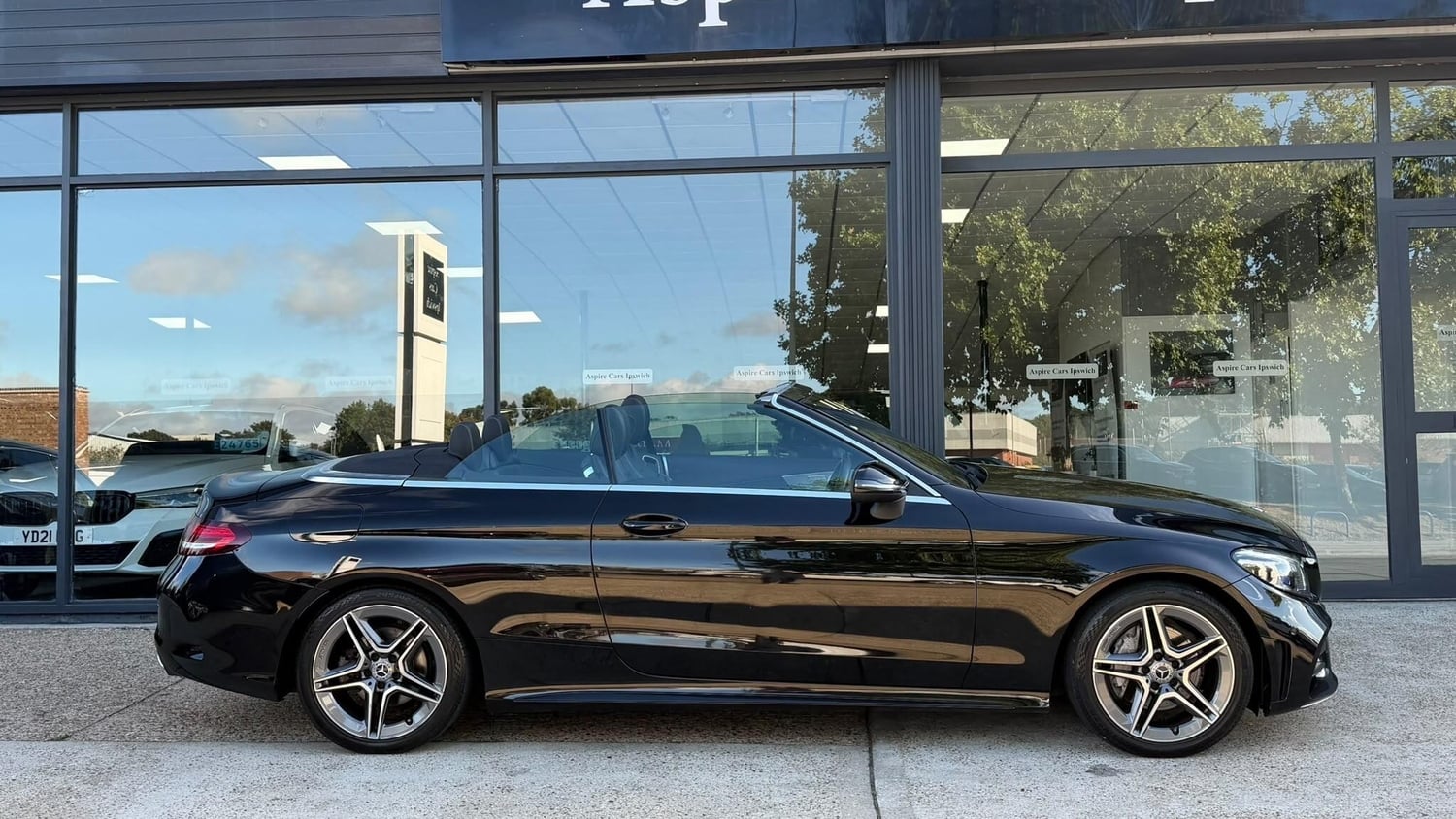 Mercedes-Benz C Class 2019 - Cars