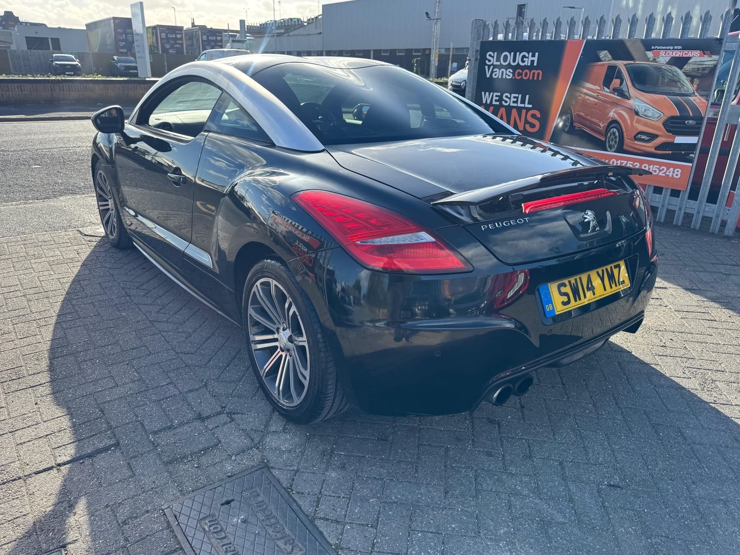 [ berth ]Peugeot RCZ