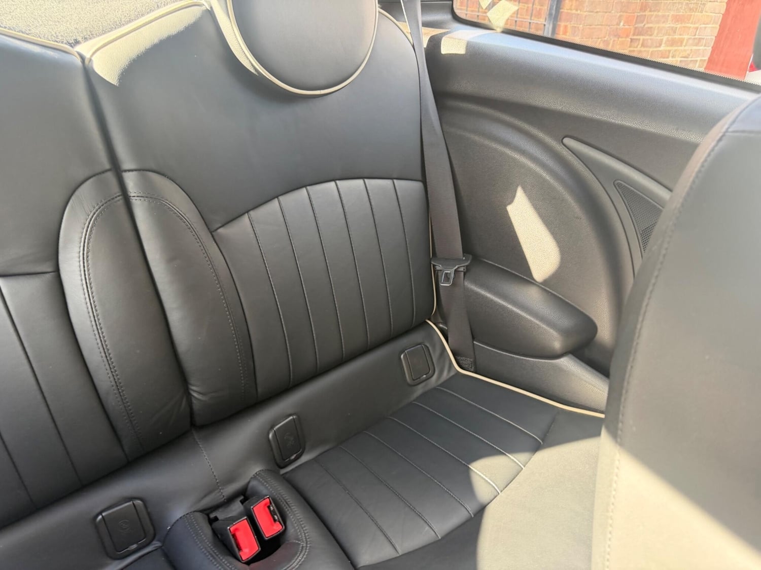 [ berth ]Mini Hatch