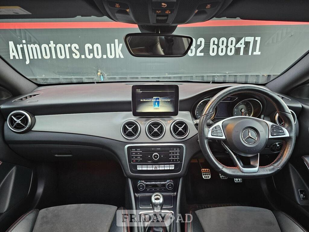 [ berth ]Mercedes-Benz CLA Class