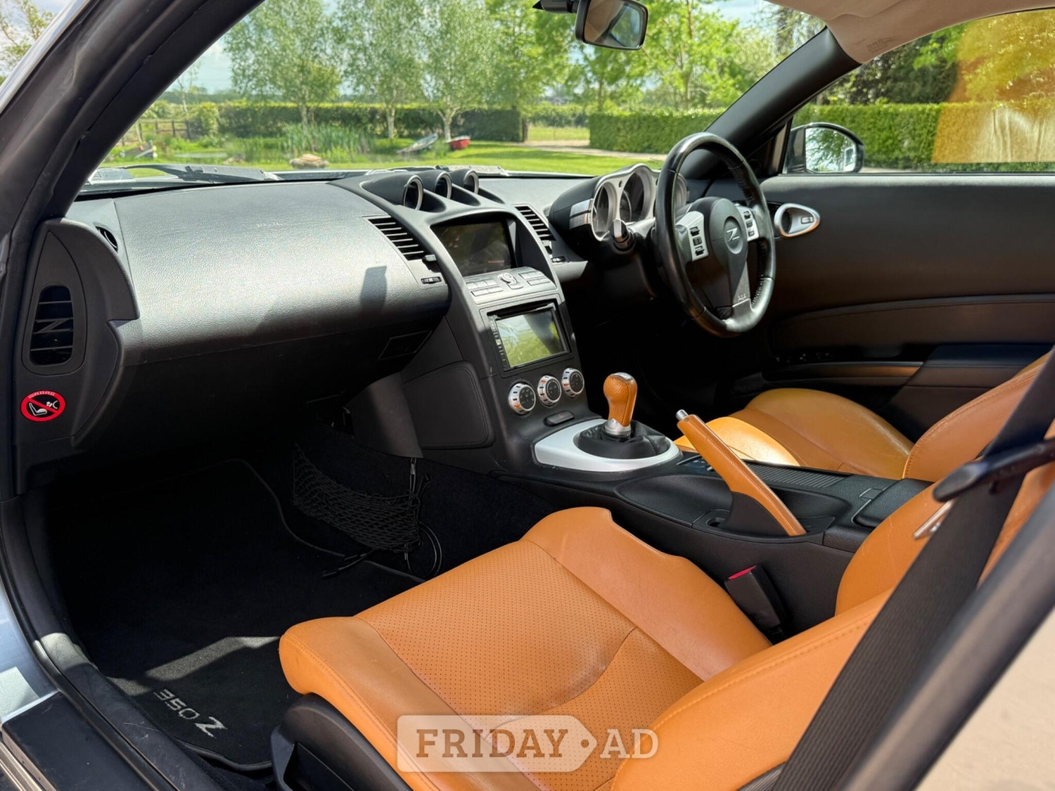 [ berth ]Nissan 350 Z