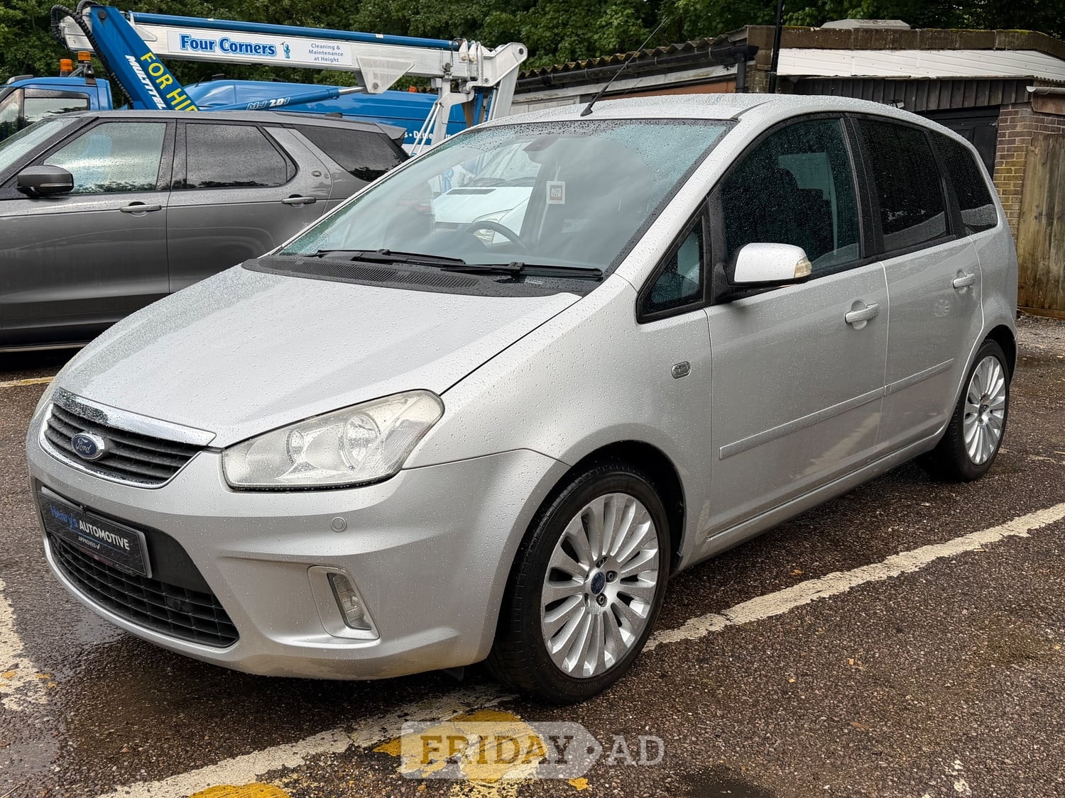 [ berth ]Ford C-MAX