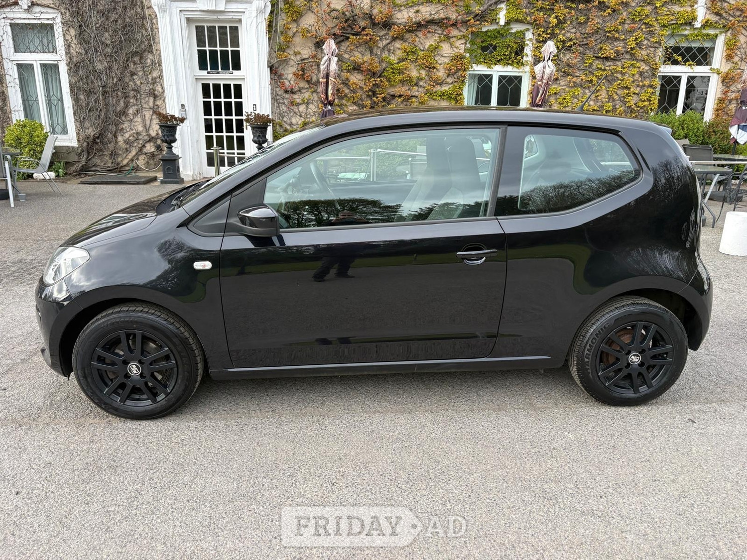 [ berth ]Volkswagen Up