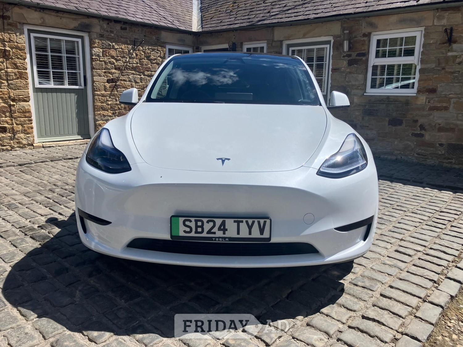 [ berth ]Tesla Model Y