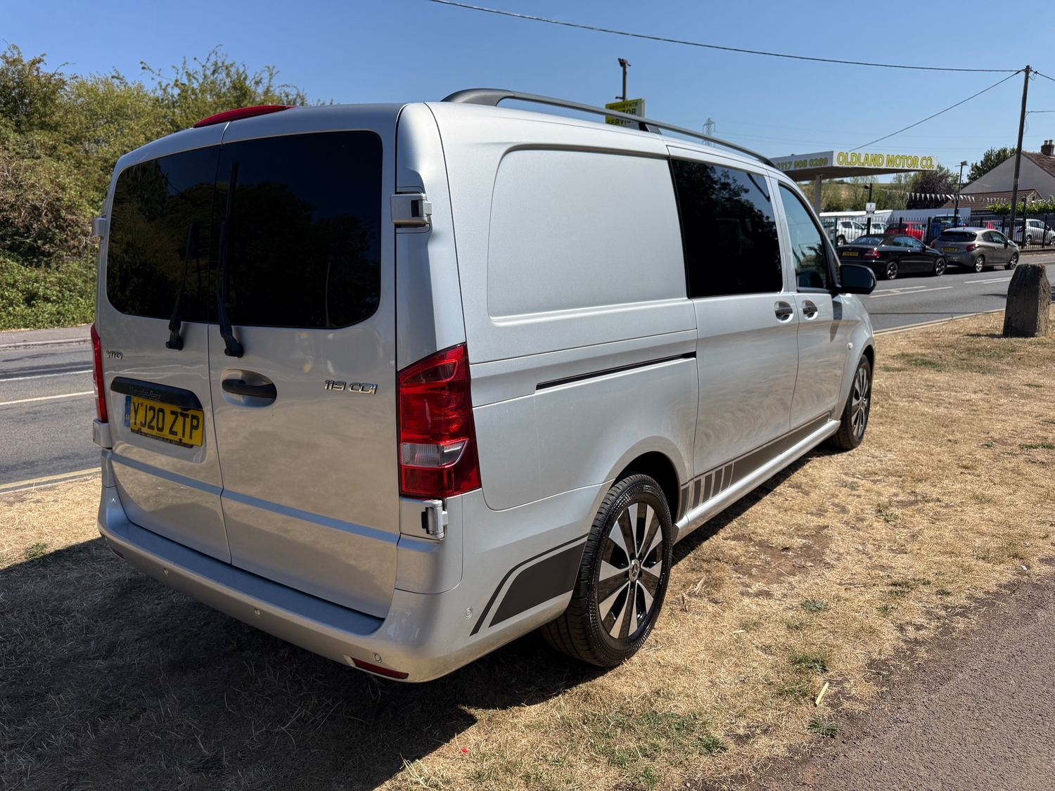 [ berth ]Mercedes-Benz Vito