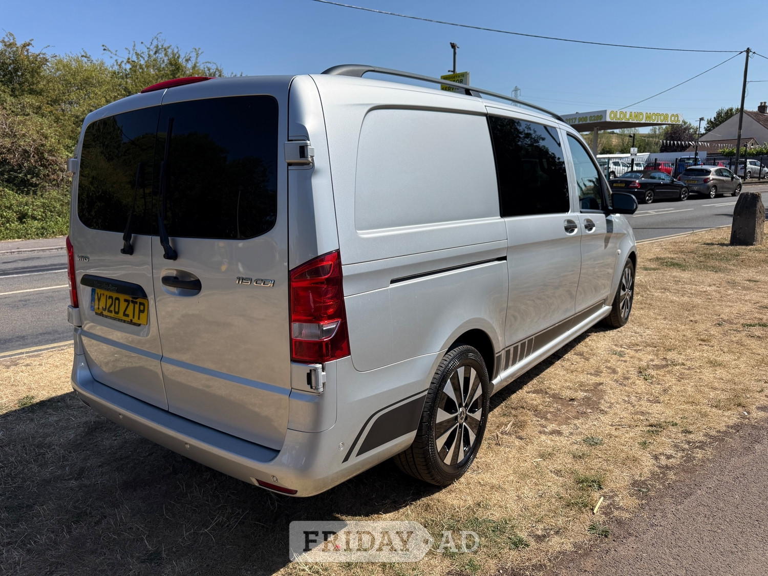 [ berth ]Mercedes-Benz Vito