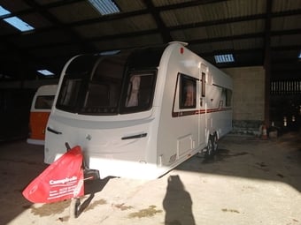Bailey Unicorn Segovia 2019