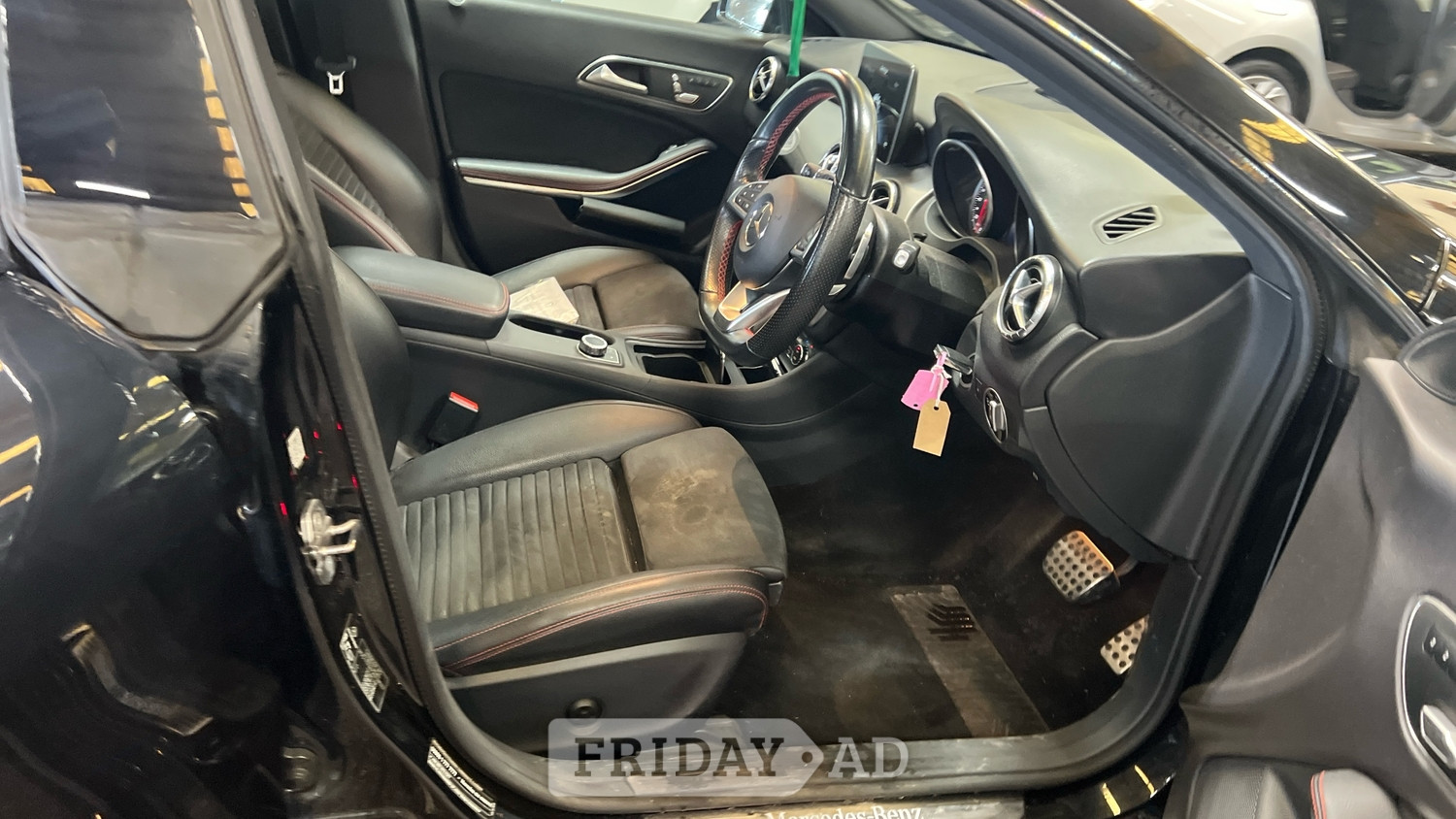 [ berth ]Mercedes-Benz CLA Class